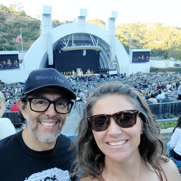 BRAVO'S POP UP SHARES - Picture 5 of 8